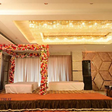 Hotel Urvashi Retreat By Bookingcare Katni Exterior photo